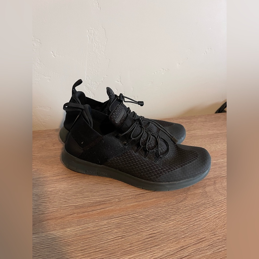 Nike Women’s Free RN Commuter